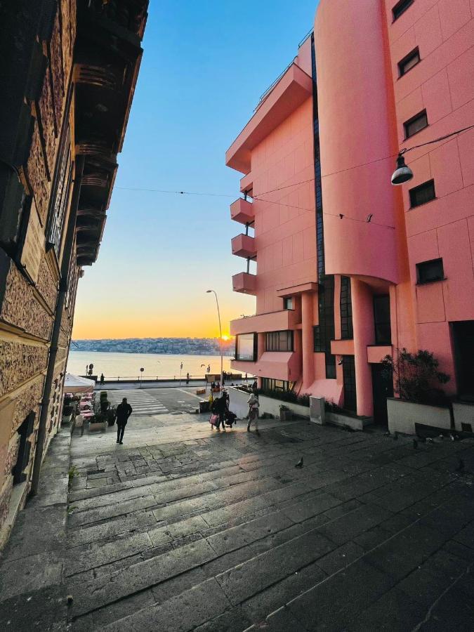 Chiatamone Relais Apartment Naples Exterior photo